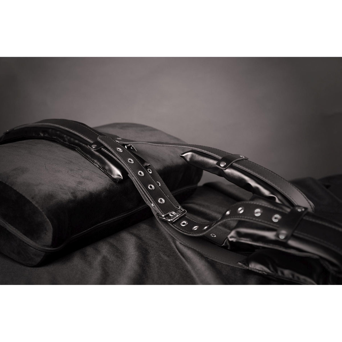 Costrizione bondage Padded Sling – nera | Ouch!