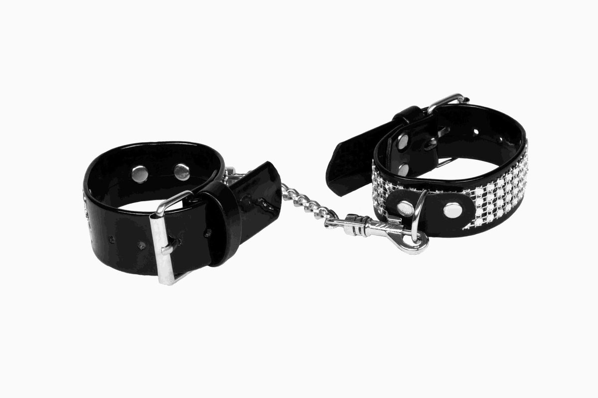 Manette Whips lakier kryształki – wetlook