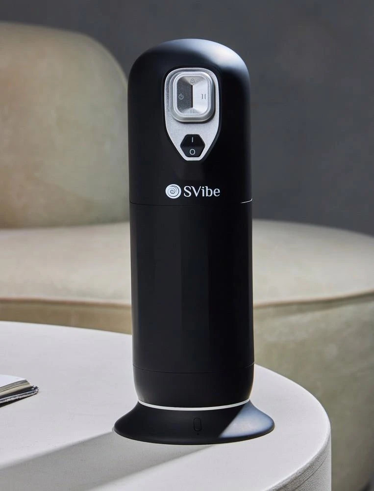 Maszturbátor Ikon 10 funkció – melegítő, lökő, fekete | SVibe