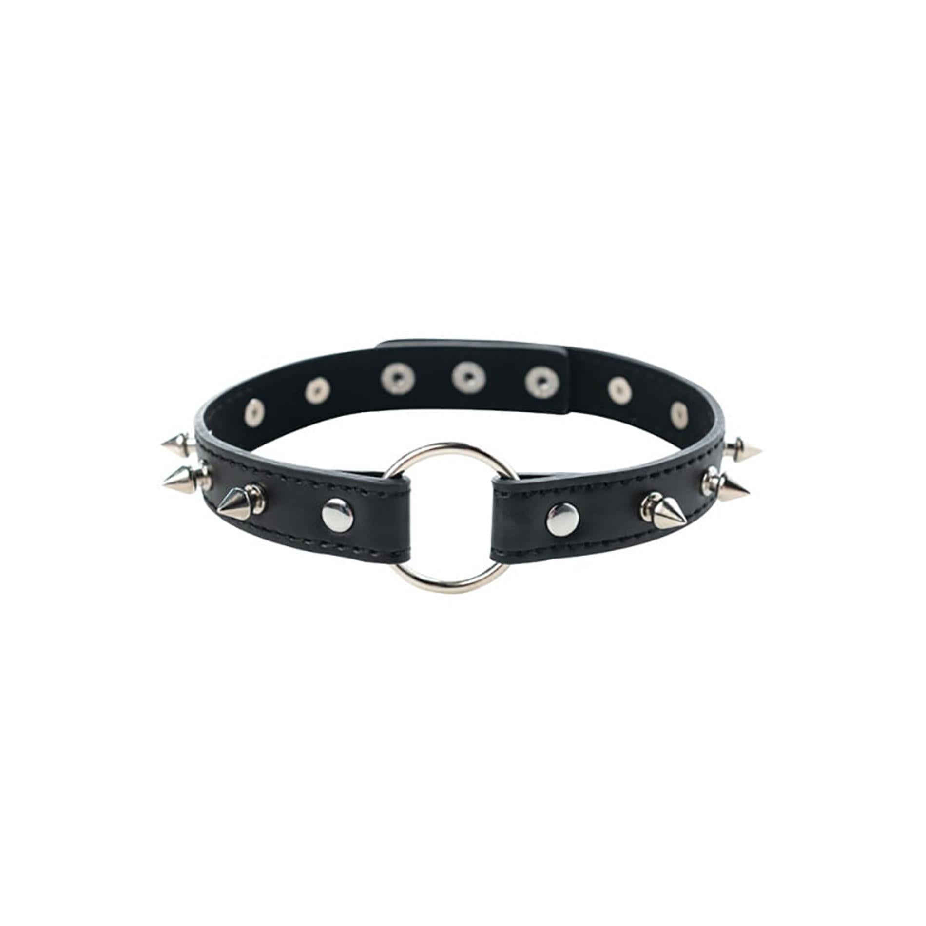 Collier réglable avec clous