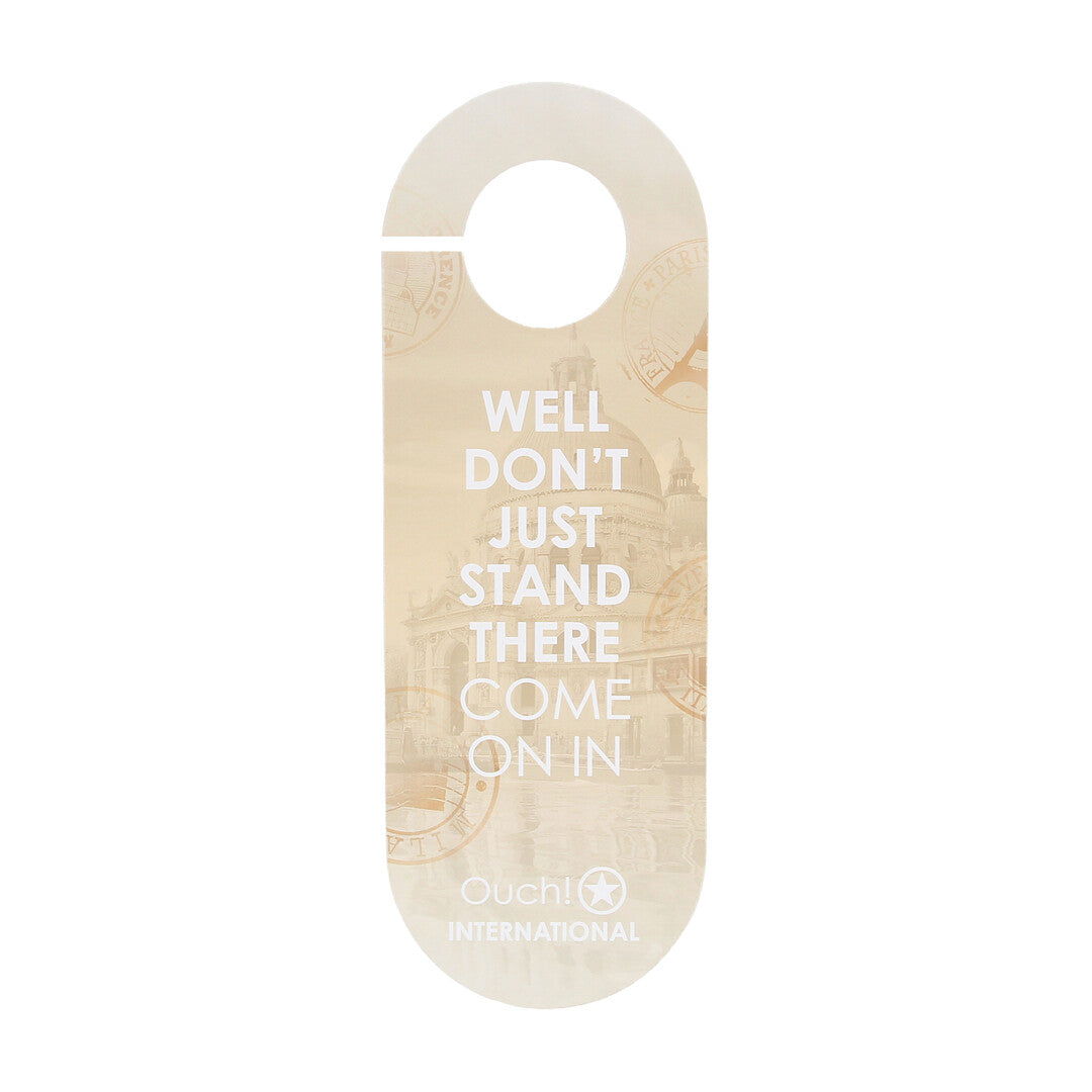 Pancarte de porte - International par Ouch!