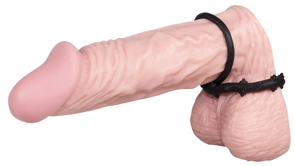 Anneau en silicone pour massage clitoridien