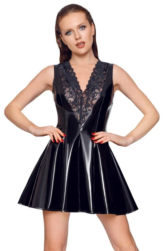 Robe vinyle avec dentelle M
