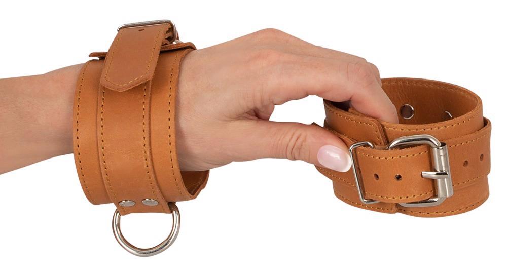 Manchette en cuir naturel