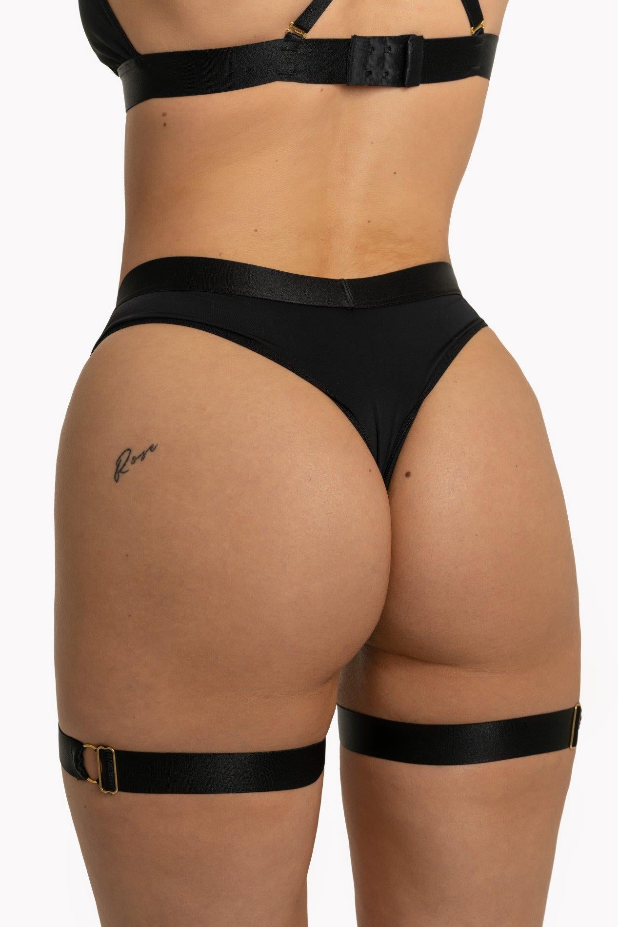 SEILA ensemble noir (soutien-gorge + string) L/XL