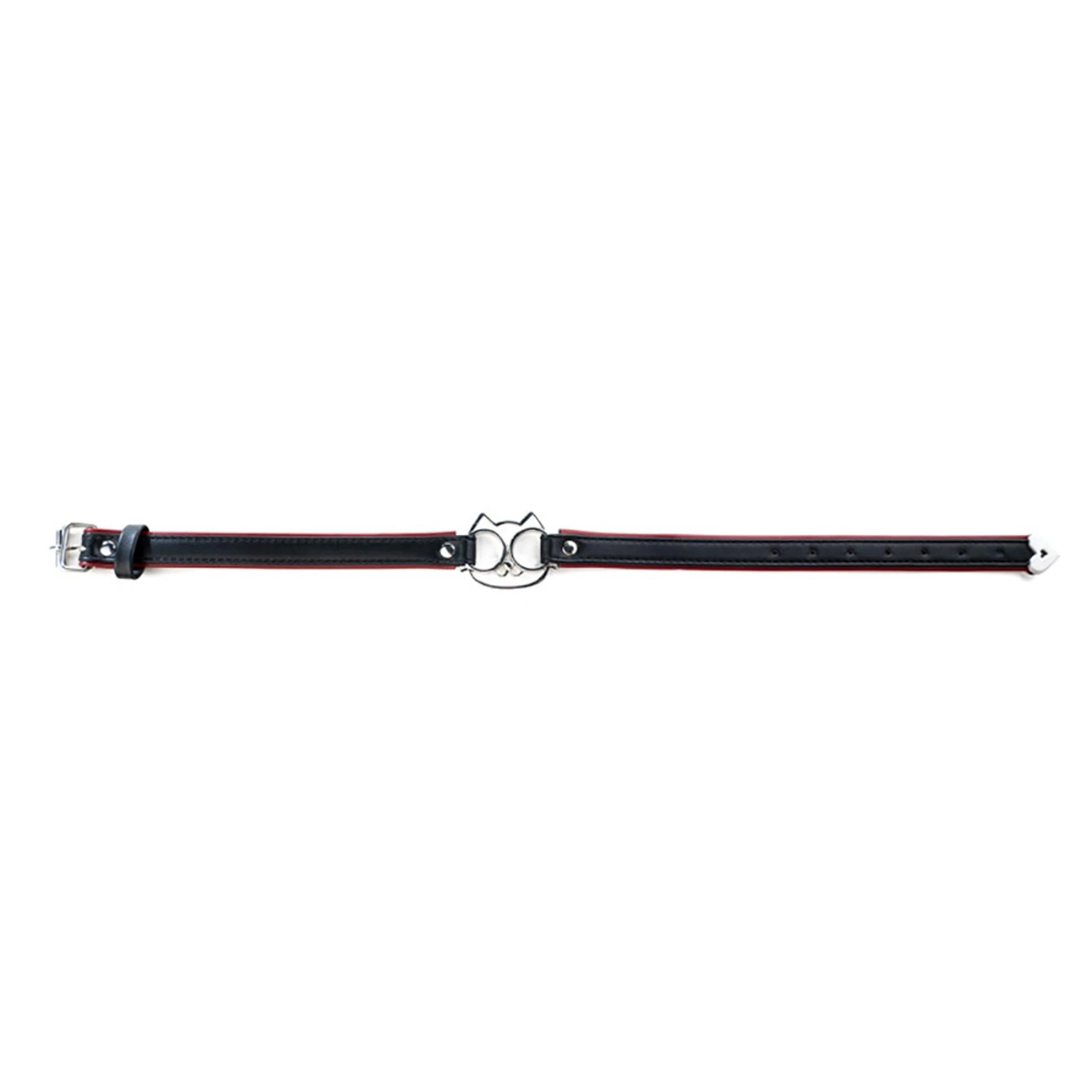 Adjustable collar with cat face.