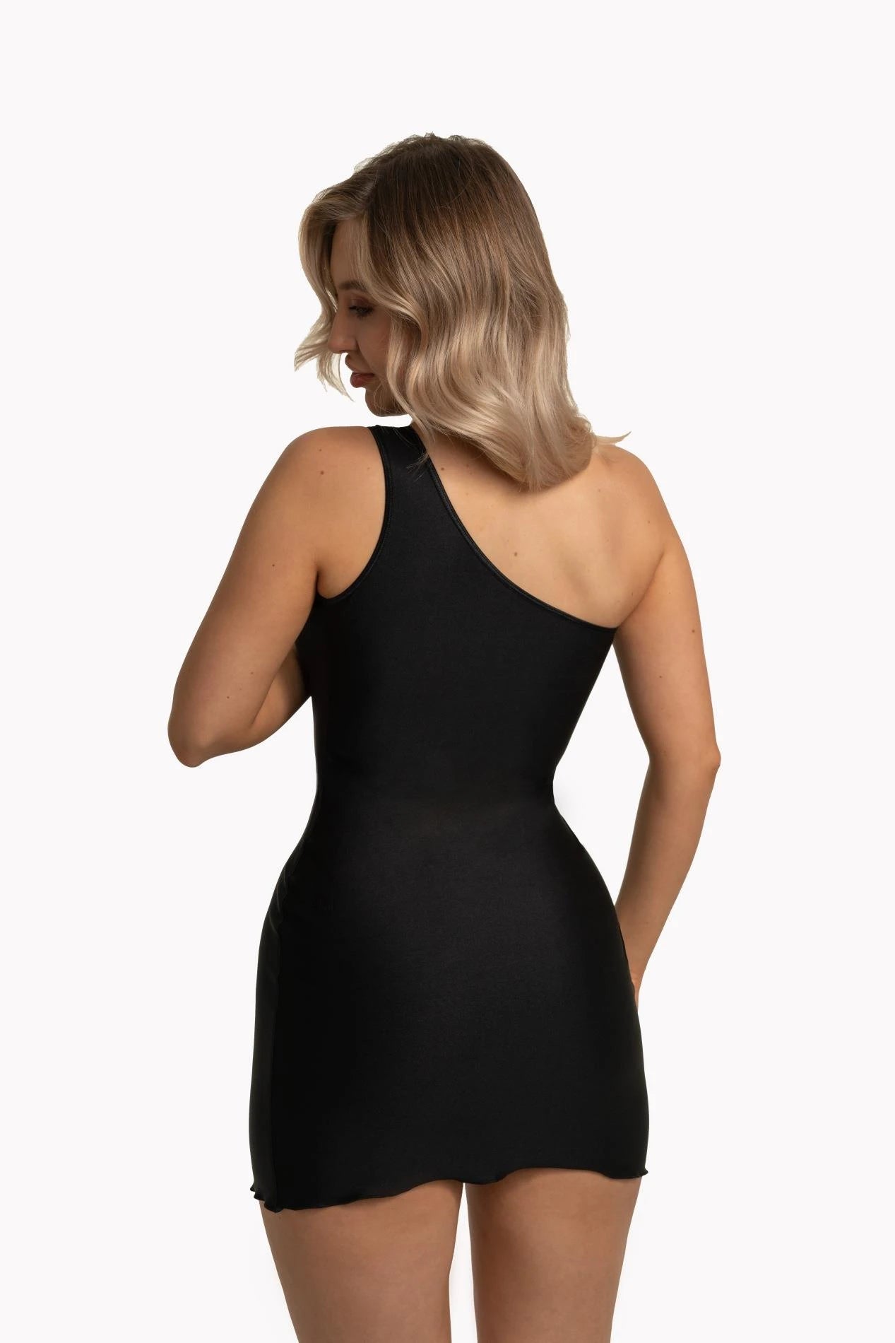 CYRENE (robe noire) XXL/XXXL