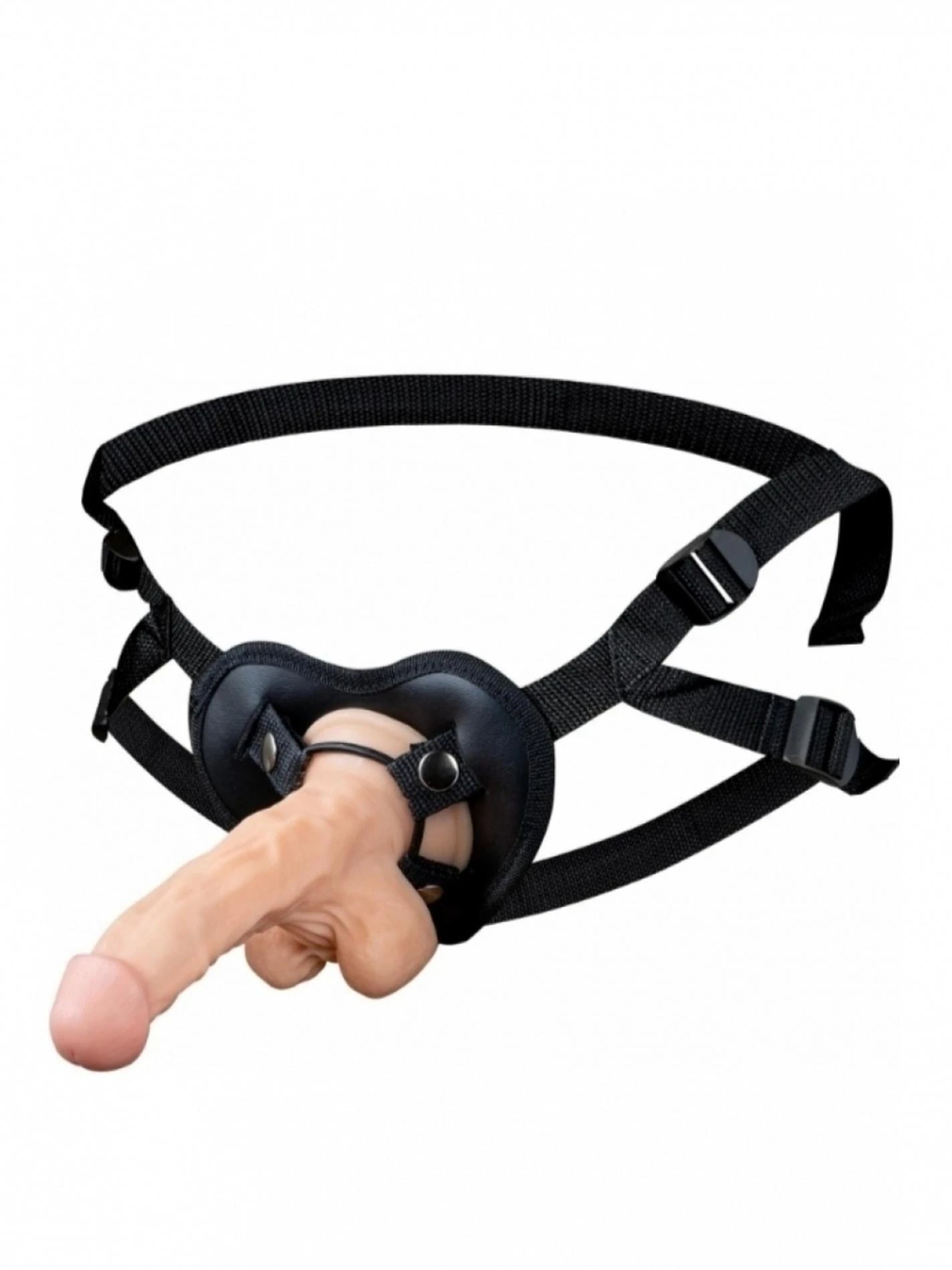Mishko attache sa ceinture