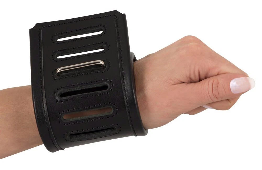 Attaches de poignet en cuir