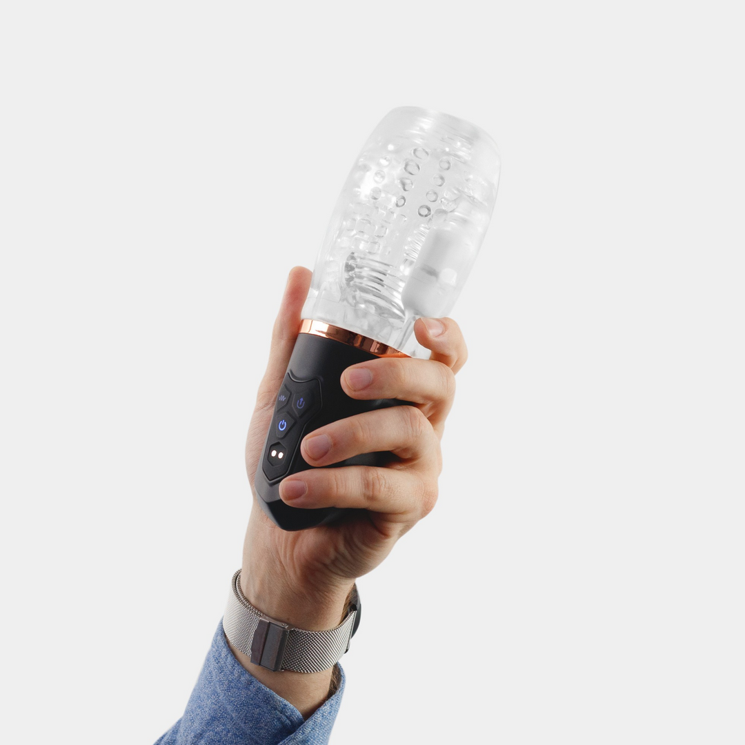Quasar - Rechargeable Masturbator with Suction - Transparent