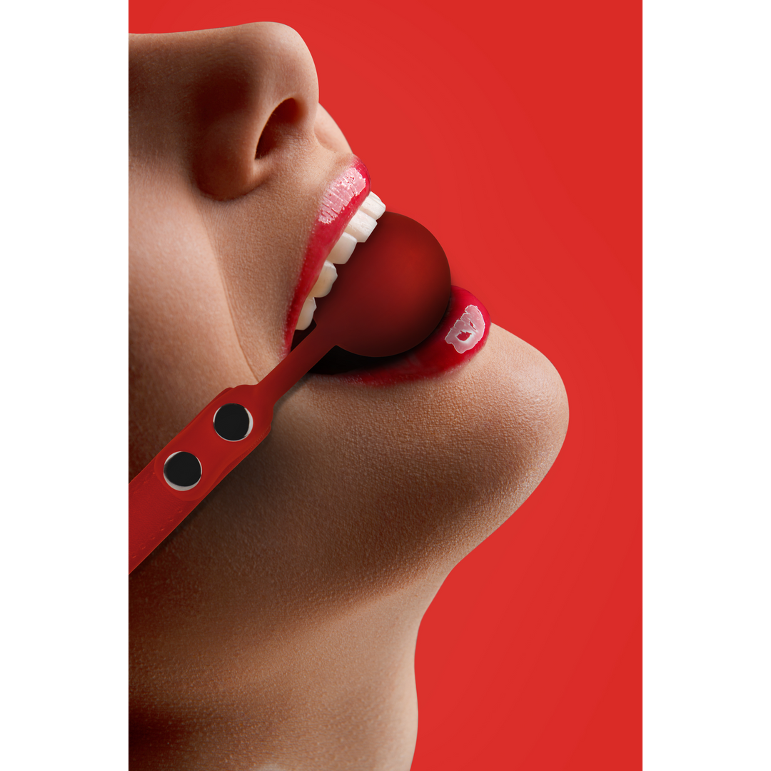 Bâillon-boule en silicone rouge