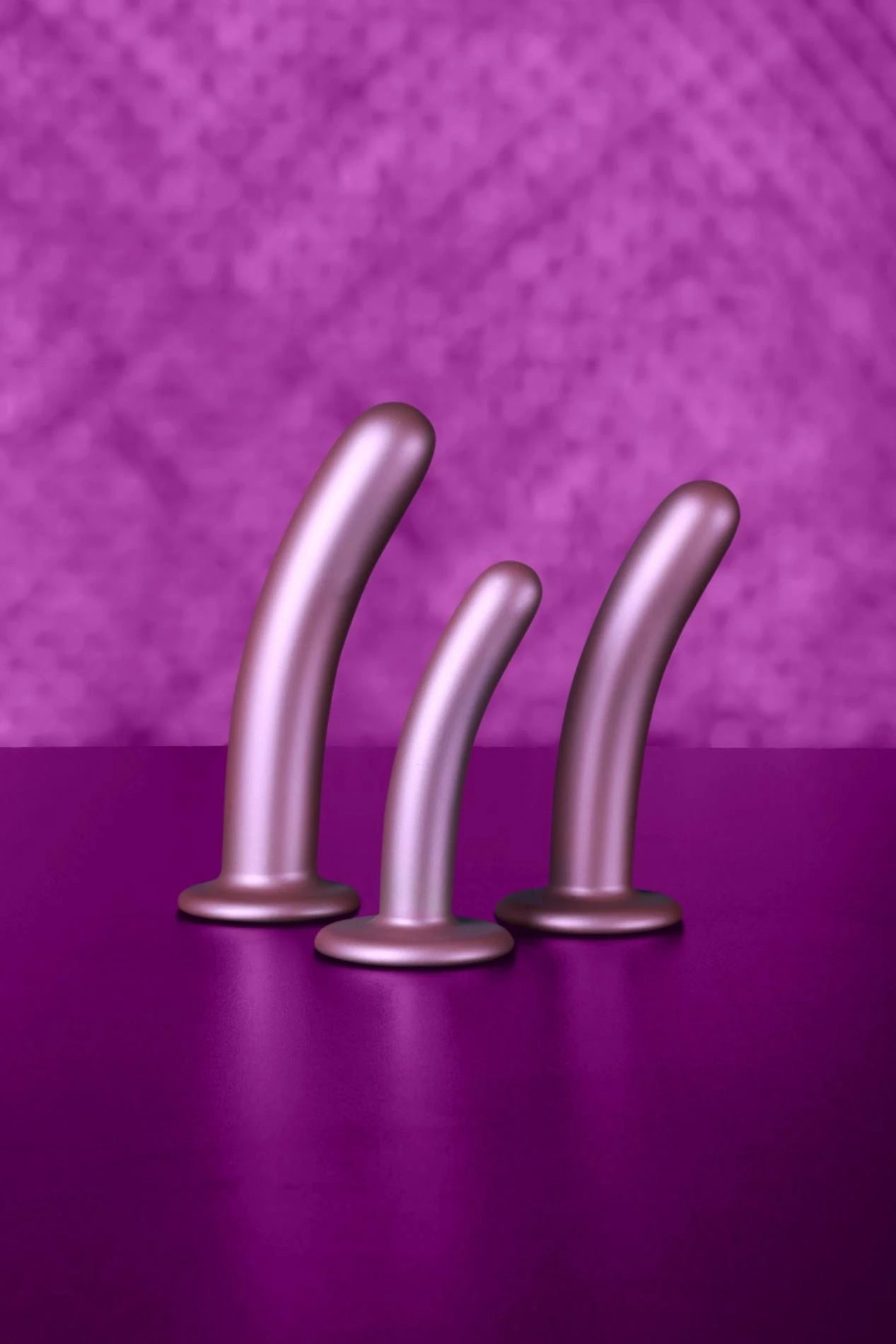 Smooth Silicone G-Spot Dildo - 5'' / 12 cm - Rose Gold