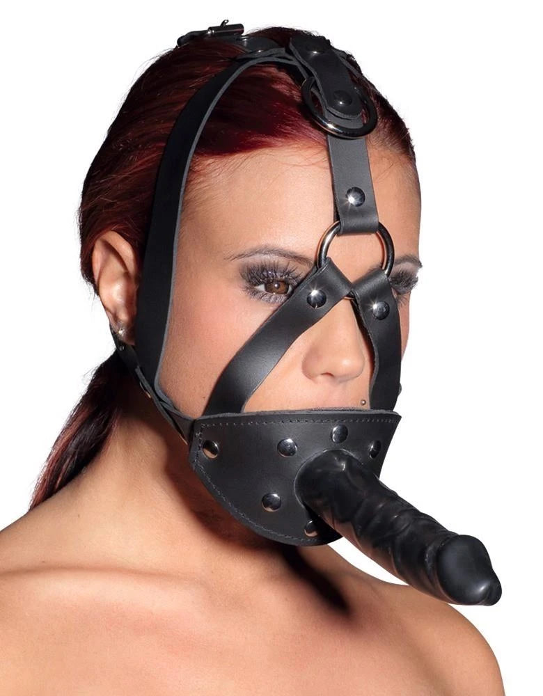 Harnais cuir avec Dildo