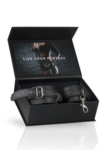 Handcuffs-Fetish ankle cuffs