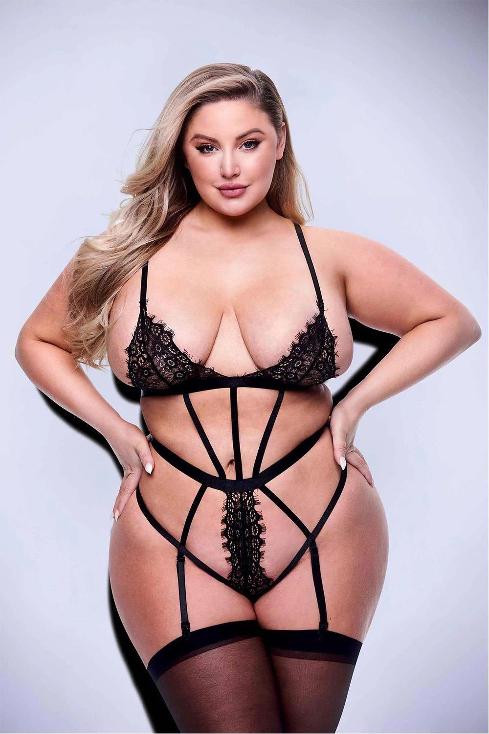 TEDDY AVEC PORTE-JARRETELLES EN DENTELLE ET À BRETELLES SEXY NOIR, QUEEN