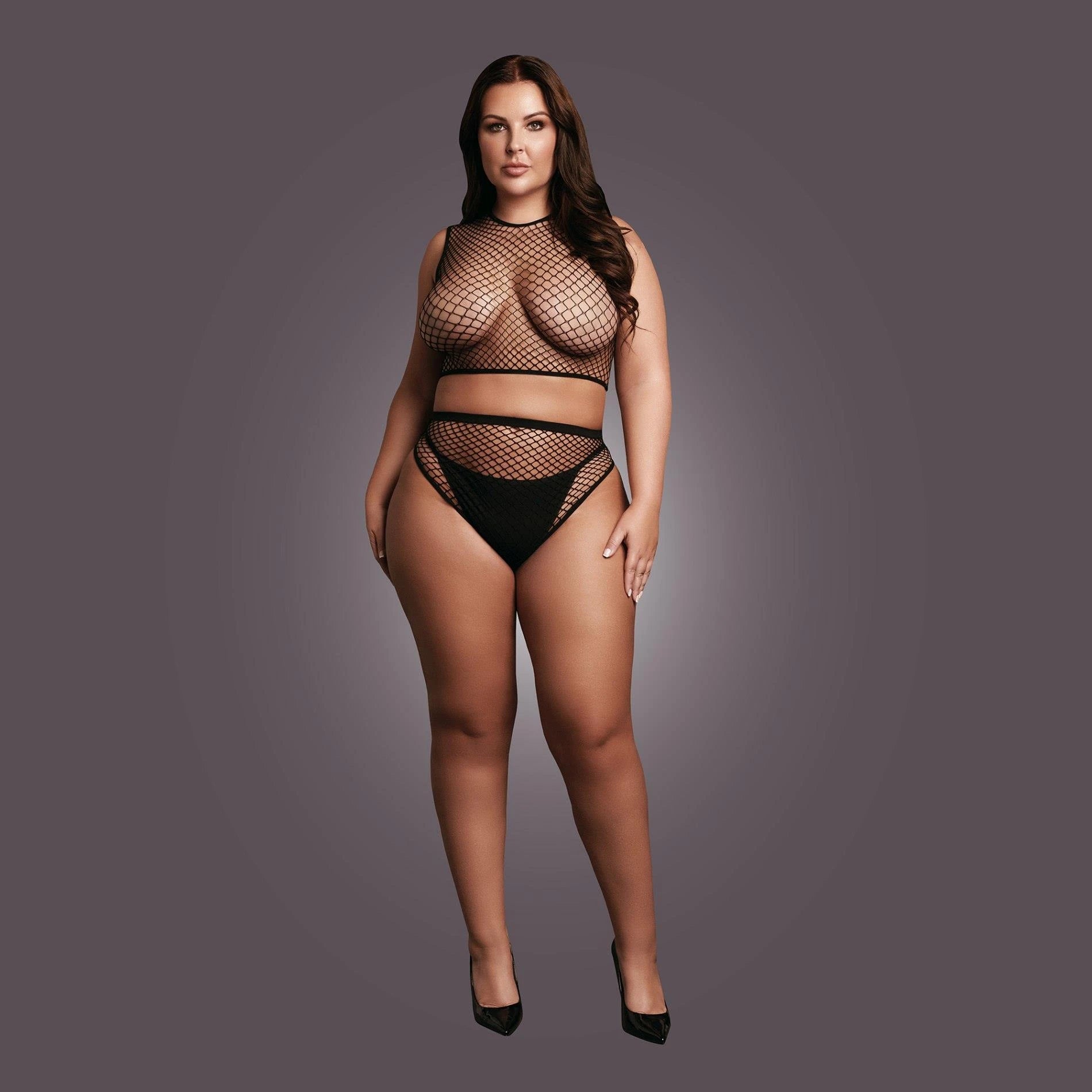 Ensemble 2 pièces avec crop top, culotte et structure en résille.